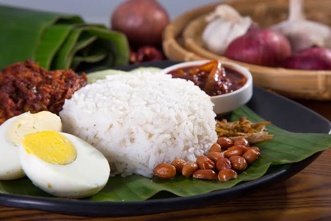 Sambut Hari Senin Anda Dengan Mencoba Makanan-Makanan Ini