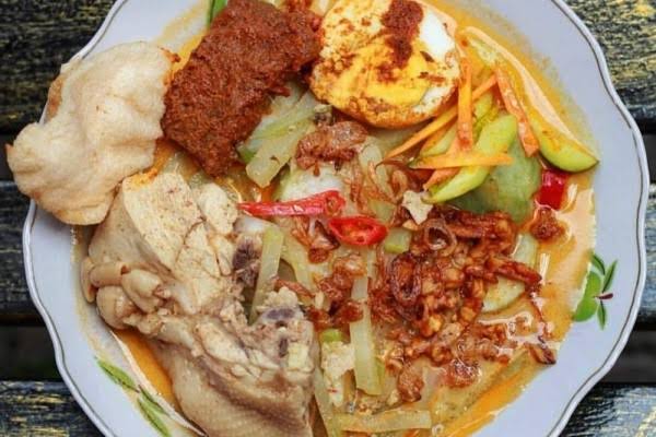 Ini Dia Varian Hidangan Lontong Yang Populer Di Indonesia