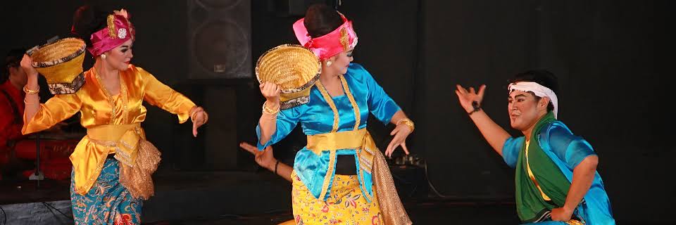 Tarian Ini Menggambarkan Kearifan Lokal Dan Gaya Hidup Tradisional Masyarakat Sunda
