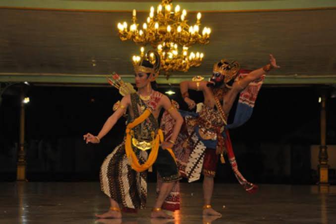 Tari Bambangan Cakil, Tari Tradisional Tentang Ksatria Dan Raksasa