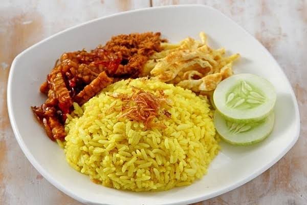 Sarapan-Sarapan Khas Indonesia Yang Wajib Anda Cicipi