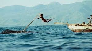 Terisolir Dari Dunia Luar, Suku-Suku Unik Khas Indonesia