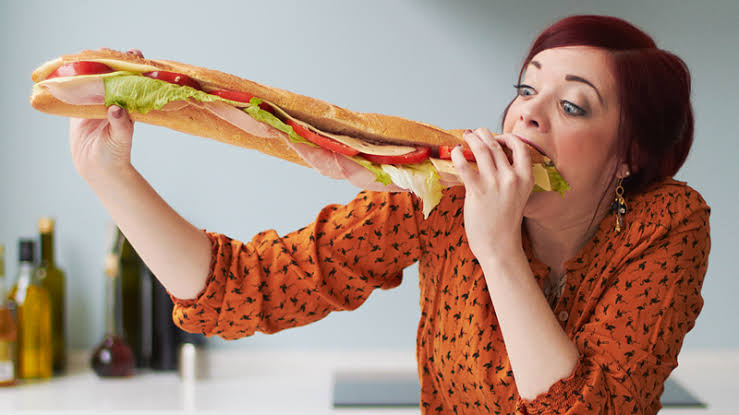 Tips Agar Anda Tidak Makan Berlebihan