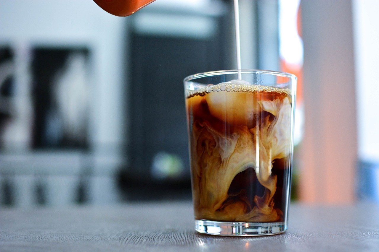 Nikmatnya Minum Kopi Cold Brew