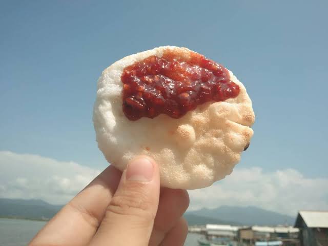 Tentang Kerupuk Kemplang, Kerupuk Ikan Khas Palembang