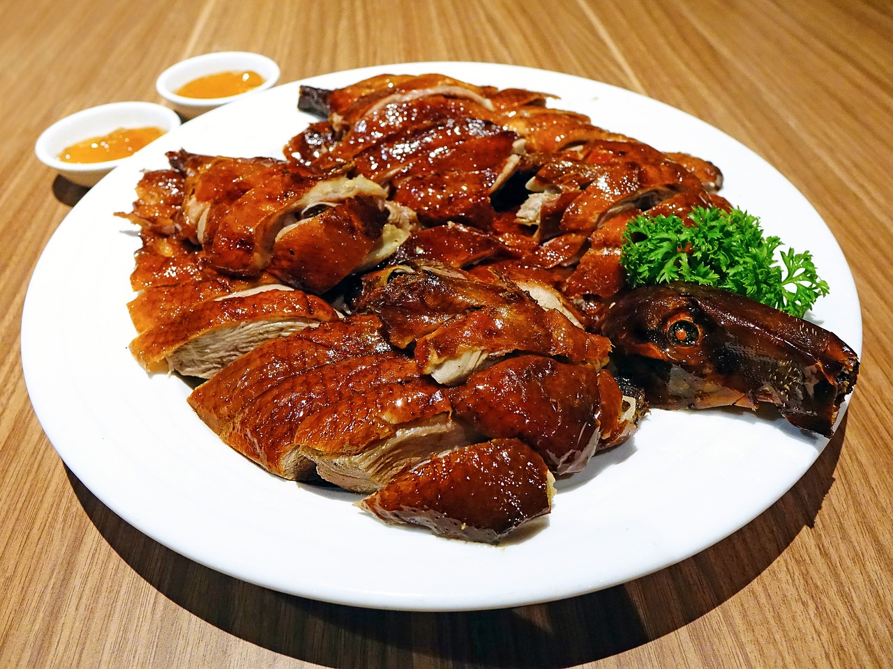 Tips Membersihkan Daging Bebek Sebelum Dimasak