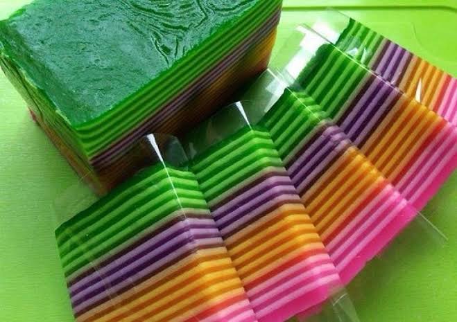 Kue Lapis, Camilan Tradisional Warna Warni